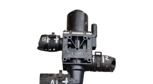 Jaguar I-Pace Coolant heater J9D318495AA 190326