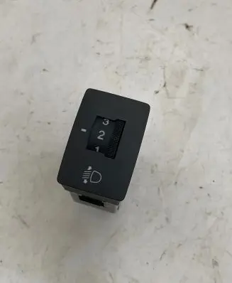 Hyundai Getz Headlight level height control switch