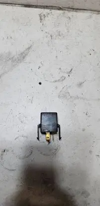 Mitsubishi Lancer Other relay FC257EJ MB302373 1665000120