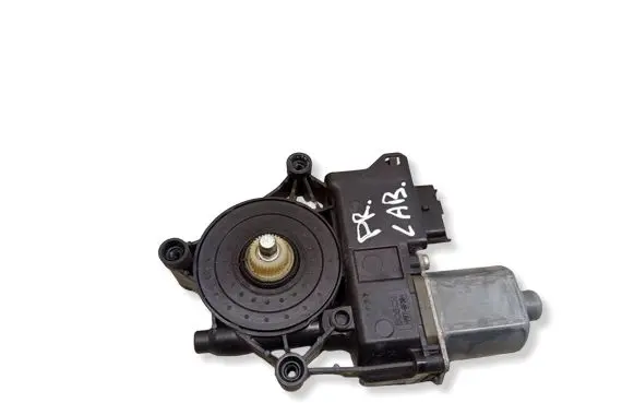 Peugeot 208 I Front door window regulator motor 9816401680 0130822968 20160927