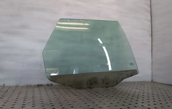 Volvo S40, V40 Rear door window glass 43R00022
