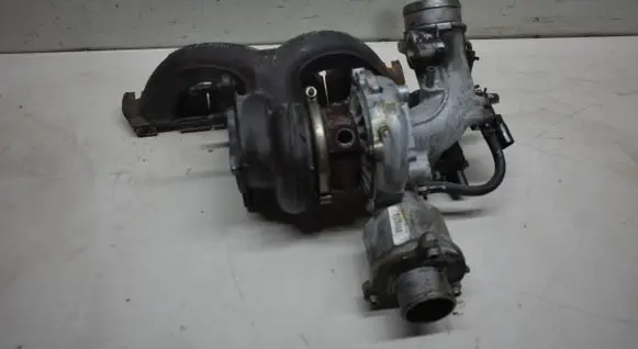 Audi A6 S6 C7 4G Turbo 06H145702R