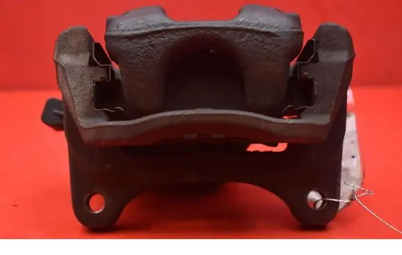 Opel Insignia A Rear brake caliper 