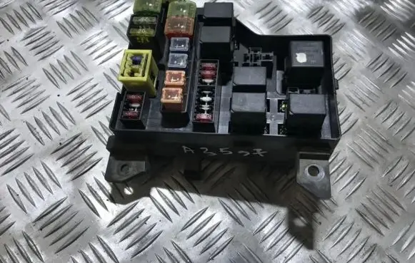 Volvo S40, V40 Fuse box set b11342