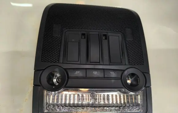 BMW X6 E71 Front seat light 747563 15956810 9178146