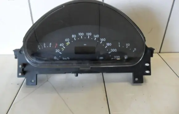 Mercedes-Benz A W168 Speedometer (instrument cluster) A1685407611
