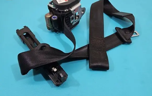 Audi A3 S3 8P Front seatbelt 8P3857705 IMPRK1509684