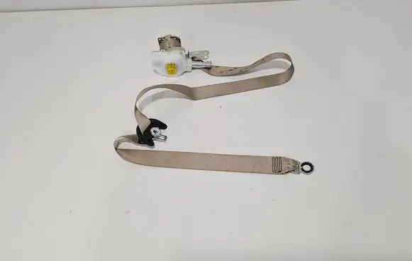 Toyota Sienna XL40 IV Front seatbelt 7321008110A1