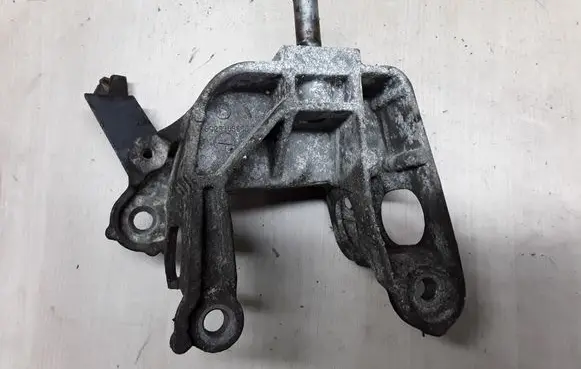 Renault Espace III Gearbox mounting bracket 6025309660