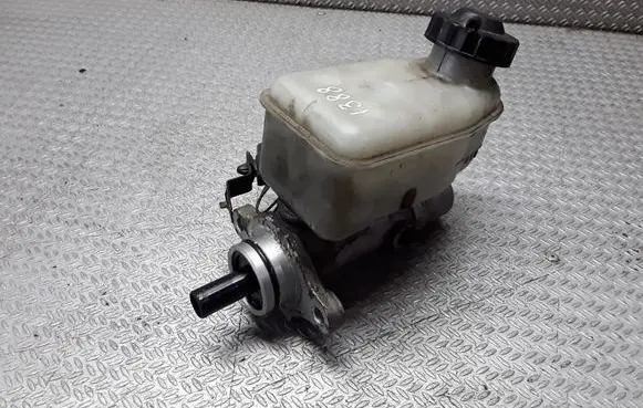 KIA Sorento Master brake cylinder