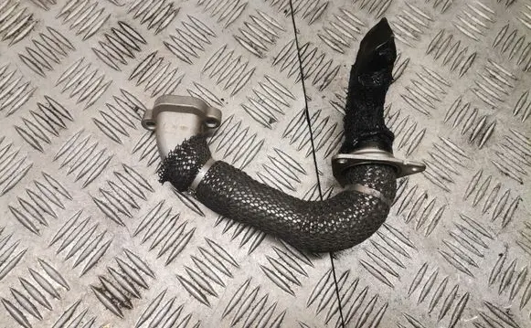 Opel Insignia A EGR valve line/pipe/hose