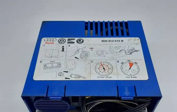 Seat Leon (1P) Tire air pump compressor 8D0012615B VWAG AirCompressor