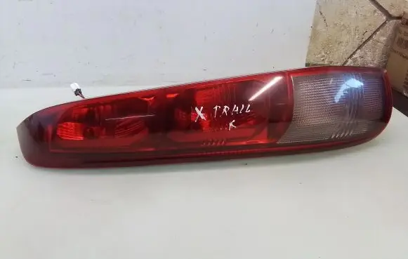 Nissan X-Trail T30 Rear/tail lights