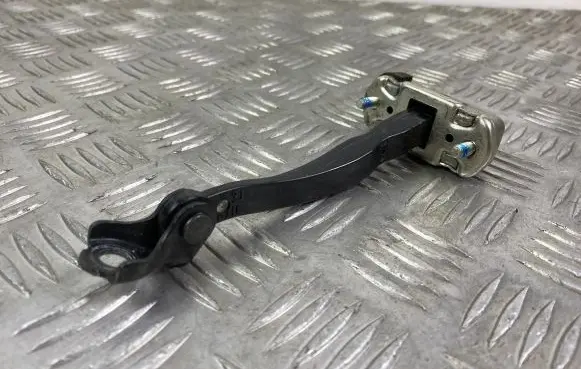 Infiniti QX80 Front door check strap stopper