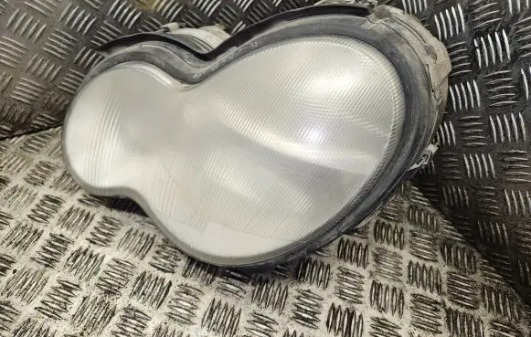 Mercedes-Benz C W203 Headlight/headlamp A2038201161