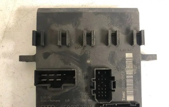 Audi A4 S4 B7 8E 8H Comfort/convenience module 8E0907279M