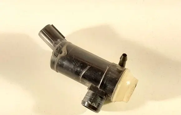 Windscreen/windshield washer pump