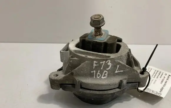BMW 1 F20 F21 Engine mount bracket 6854251