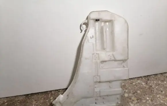 BMW 6 F06 Gran coupe Windshield washer fluid reservoir/tank 7269663