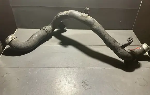 Intercooler hose/pipe