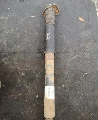 BMW X3 E83 Rear shock absorber/damper 3413790