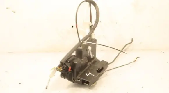 Hyundai Santa Fe Front door lock