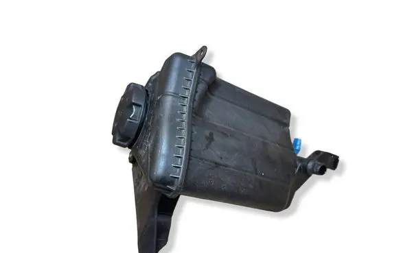 BMW 5 F10 F11 Coolant expansion tank/reservoir 7601949
