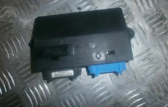 Renault Laguna I Other control units/modules 73848847
