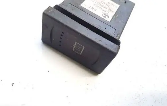 Volkswagen PASSAT B5.5 Windscreen/window heater switch 3b0959621c