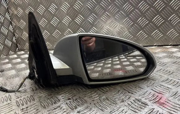 Nissan Primera Front door electric wing mirror 024180 014180