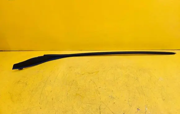 Volvo XC60 Windshield trim 32216113