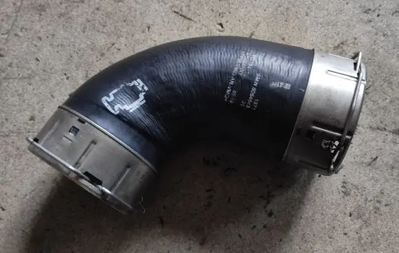 BMW X4M F98 Intercooler hose/pipe 8054843