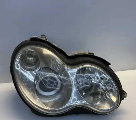 Mercedes-Benz C W203 Headlight/headlamp A2038203861 2038203861