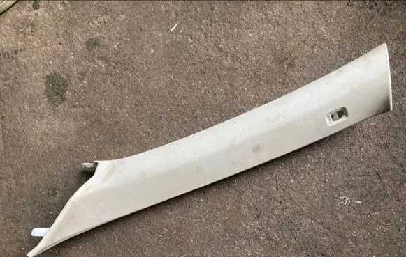 Volvo XC60 Windshield trim 31426877 31479004