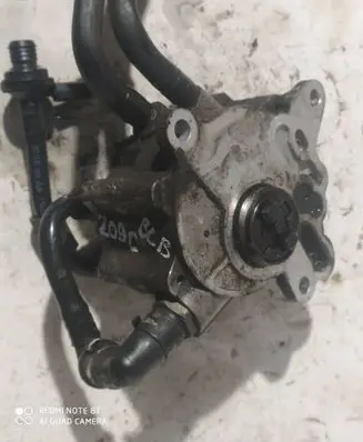 Volkswagen PASSAT B6 Vacuum pump 03G145209C