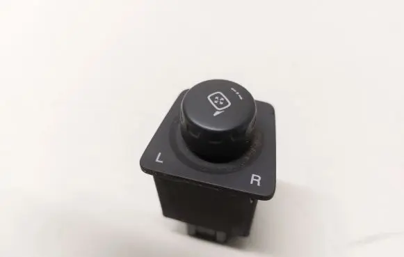 Opel Antara Wing mirror switch 201004238