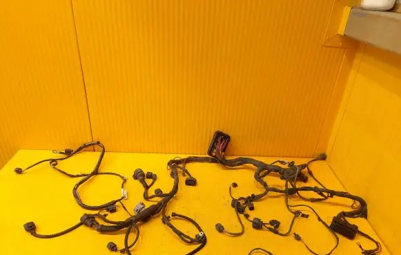 Volkswagen Caddy Wires (starter motor) 1K0971349LB