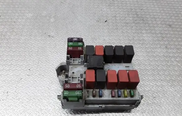 Citroen Jumper Fuse module 1332043080