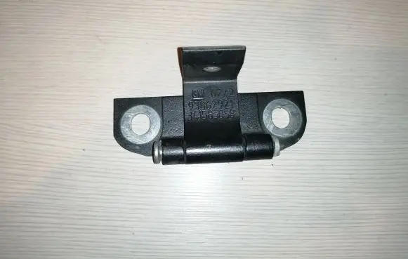 Opel Zafira C Tailgate/trunk/boot hinge 93862921 341585049