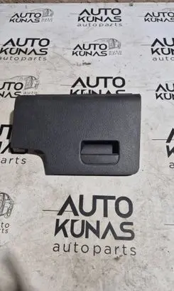 Volkswagen Golf Plus (B) pillar trim (bottom) 5N1858719 1355D300674
