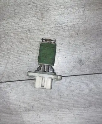 Ford Focus Heater blower motor/fan resistor 3M5H18B647AC