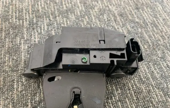 Opel Crossland X Tailgate/trunk/boot lock/catch/latch