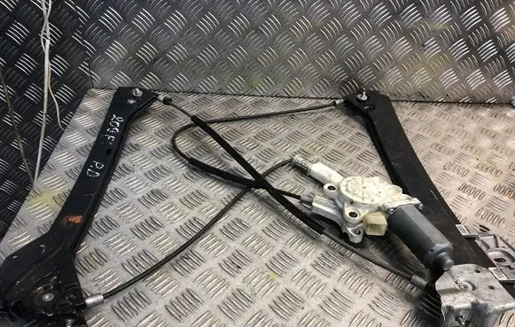 Mercedes-Benz CLK A209 C209 Front door window regulator with motor