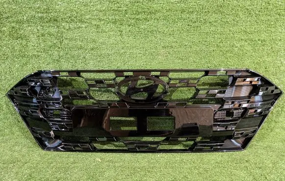 Hyundai i20 (BC3 BI3) Front grill 