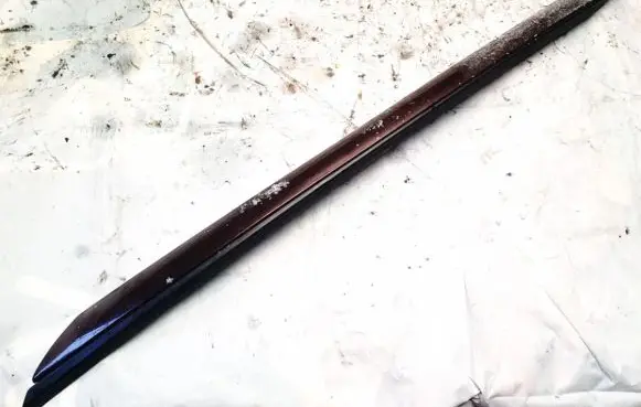 Citroen C4 I Picasso Front door glass trim molding 9654505577