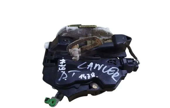 Mitsubishi Lancer Rear door lock 