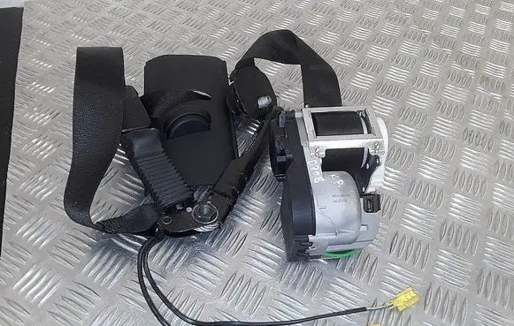 Mercedes-Benz R W251 Front seatbelt 00063774b