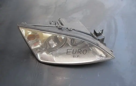 Ford Mondeo Mk III Headlight/headlamp 1S7113005BM 0301174602