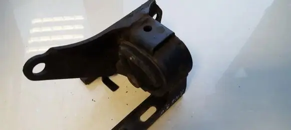 Toyota RAV 4 (XA20) Engine mount bracket 1237228030 12372-28030