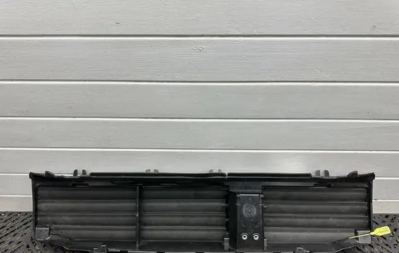 BMW 4 G22 G23 G24 G26 Radiator trim 5A1E918 232999522 231213472